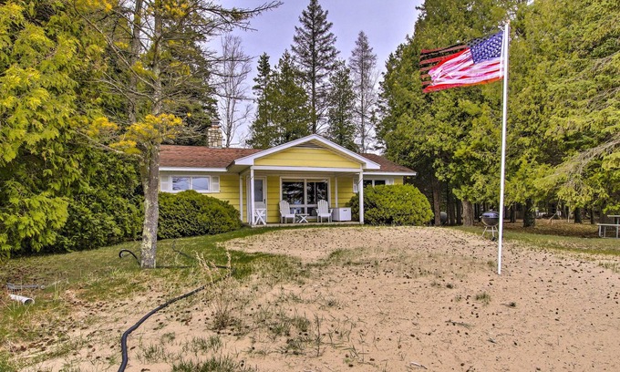 Baileys Harbor Cottage | Cozy Baileys Harbor Cottage on Lake Michigan!