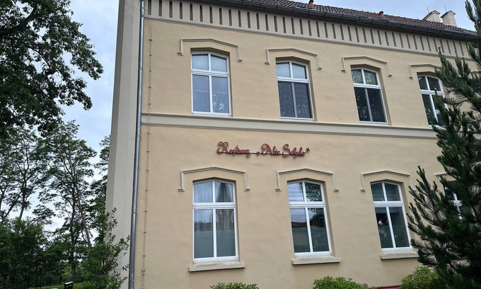 Neukalen Apartment | Cozy barrier-free apartment near the Peene - comfort for two