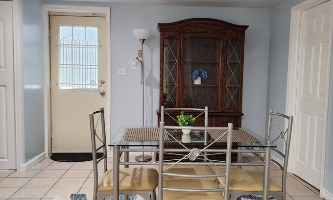 Columbia Apartment | Cozy Basement Apartment in Columbia