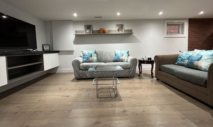 Toronto Apartment | Cozy Basement Apartment near Toronto Pearson Airport