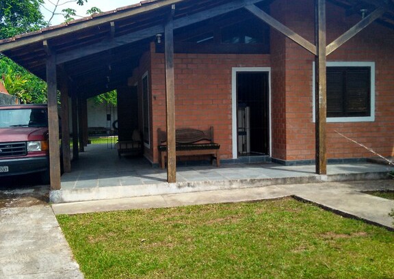 Boraceia House | Cozy Beach House Boracéia Season