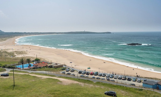 Valdovino Apartment | Cozy Beachfront Apartment in Valdoviño