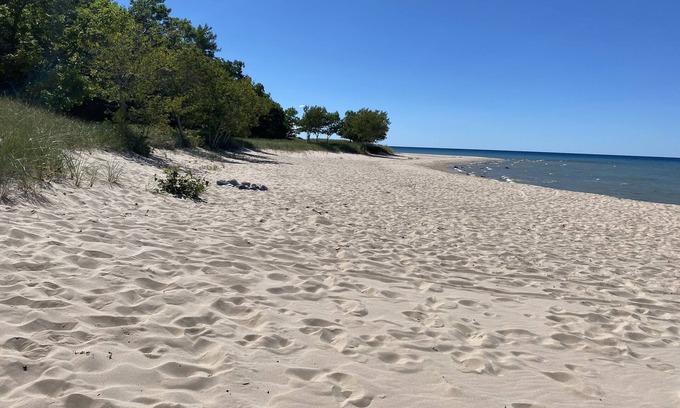 Harbor Springs Cottage | Cozy beachfront cottage in Harbor Springs/Good Hart/M-119/Tunnel of Trees.