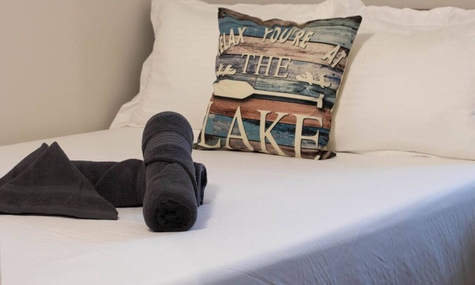 Balm Beach Cottage | Cozy Beachside Getaway – Steps from Balm Beach!