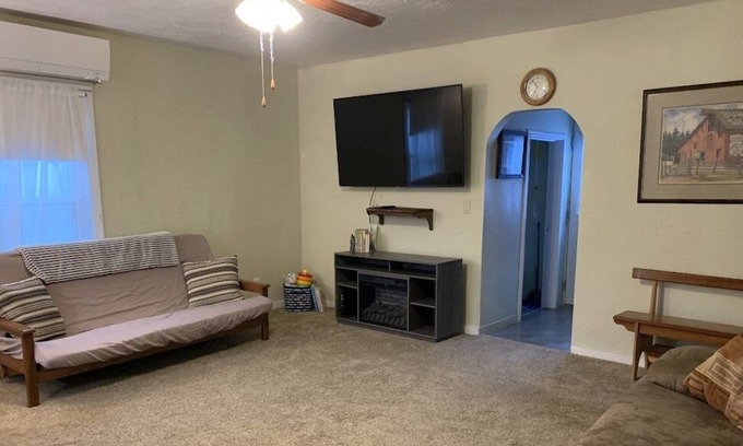 Benkelman House | Cozy Benkelman Cottage