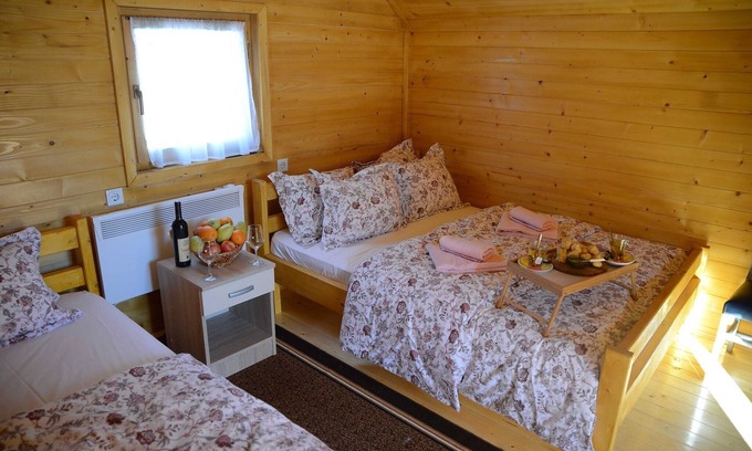 Montenegro House | Cozy Berane Stay - Comfort Cottage with balcony 4