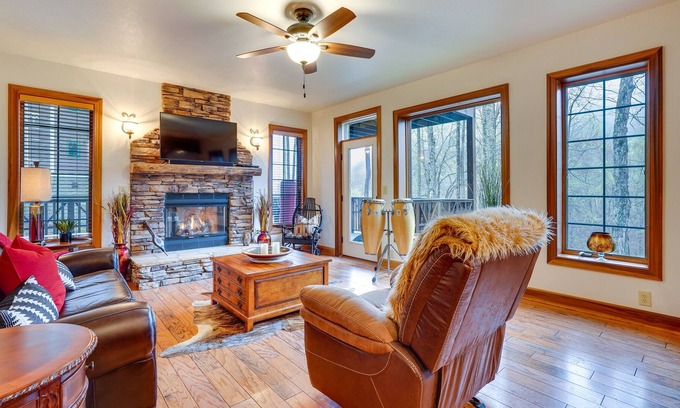 Mountain Air Condo | Cozy Blue Ridge Mountains Vacation Rental!