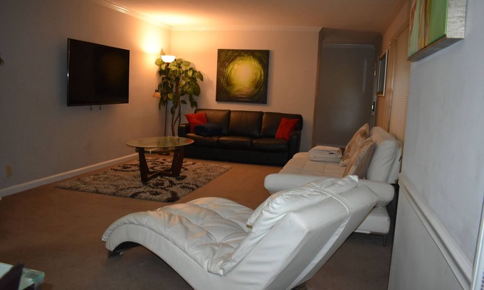 North Buckhead House | Cozy Buckhead Home