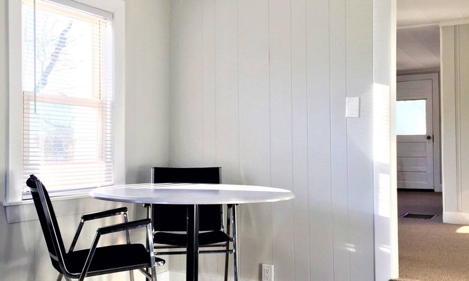 Bangor House | Cozy Bungalow Style Home
