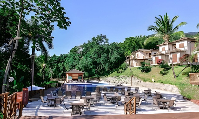 Veloso Condo | Cozy Bungalow with Hot Tub in Ilhabela