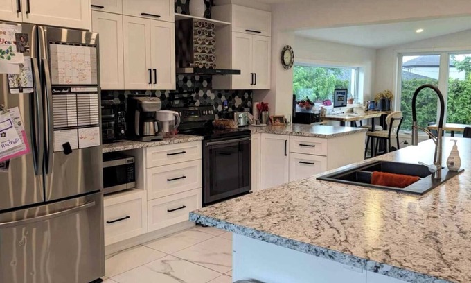 Saint-Jean-Sur-Richelieu House | Cozy Stay Near Base & Colleges