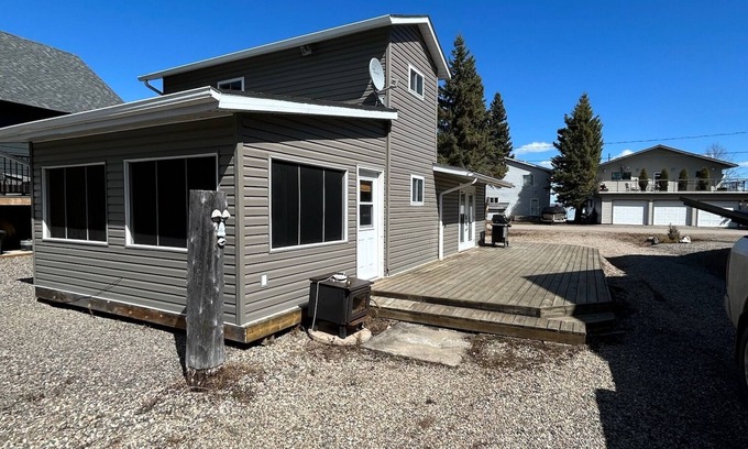 Candle Lake Cabin | Cozy Cabin at Candle Lake!