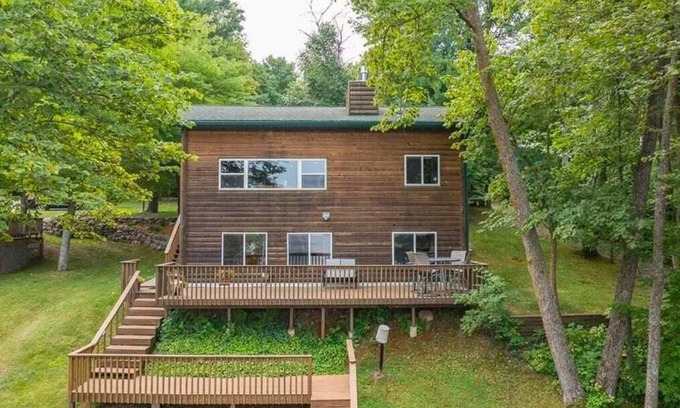 Cushing Cabin | Cozy Cabin at Fish Trap Lake