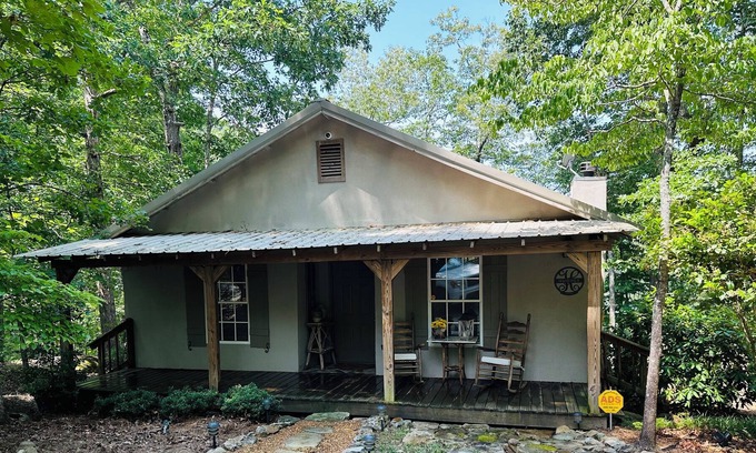 Fort Payne Cabin | COZY CABIN AT THE LAKE