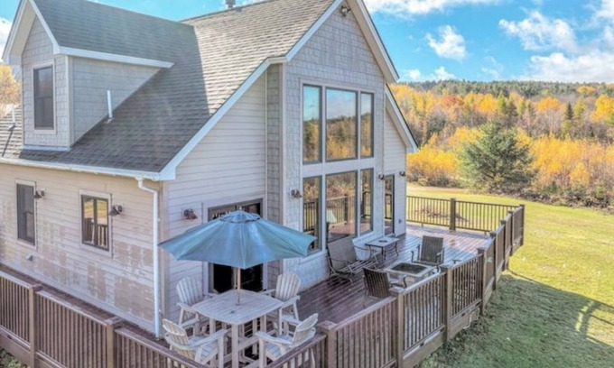 Greenwood Cabin | Cozy Cabin, Big Views. Maine Mountain Retreat