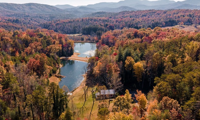 Morganton Cabin | Cozy cabin calls! Hurry, August dates fading fast!