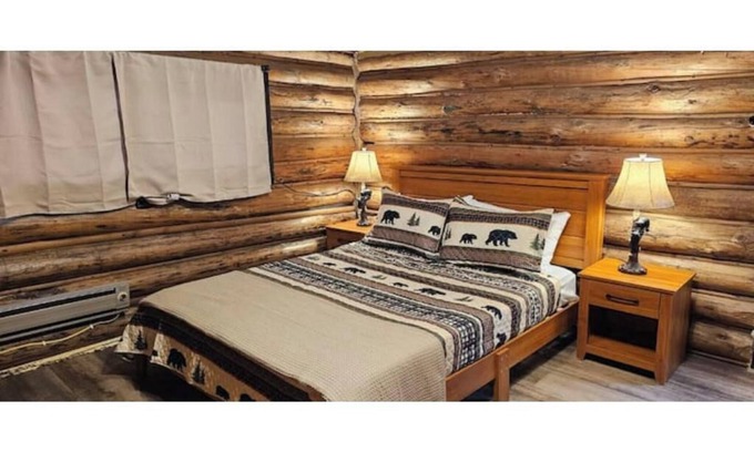 Cooke City-Silver Gate Cabin | Cozy Cabin in Cooke City