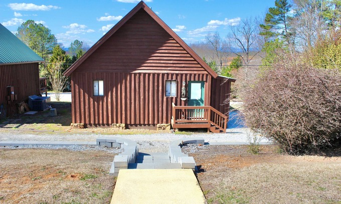 Six Mile Cabin | Cozy cabin in pleasant Six Mile with onsite Pool and Lake Access nearby!