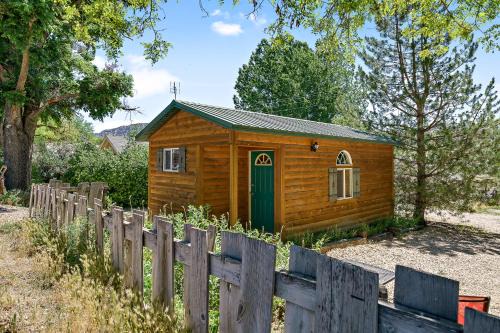 Zion National Park East Entrance House | Cozy Cabin in Southern Utah Close to Zion