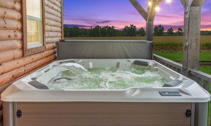 Applegate Cabin | Cozy Cabin, Luxury Hot Tub, GameRoom -Lake Huron