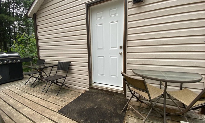 Killaloe Cabin | Cozy Cabin near Algonquin Park