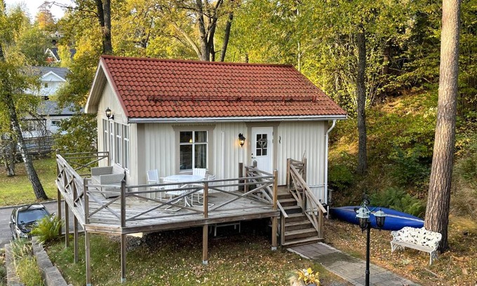 Tyreso Apartment | Cozy cabin, neighbour to lake & national park