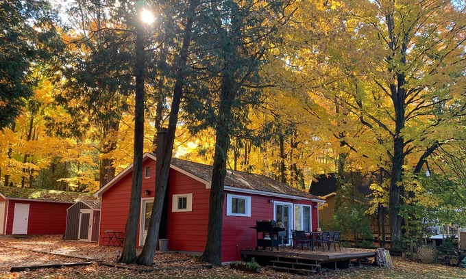 West Grey Cabin | Cozy cabin on a river with an outdoor wood burning sauna and firepit