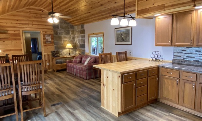 Lake Tomahawk Cabin | Cozy cabin on lake and trails