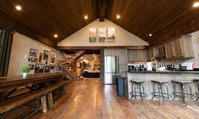 Coram Cabin | Cozy cabin outside Glacier National Park. Private hot tub + pet-friendly!