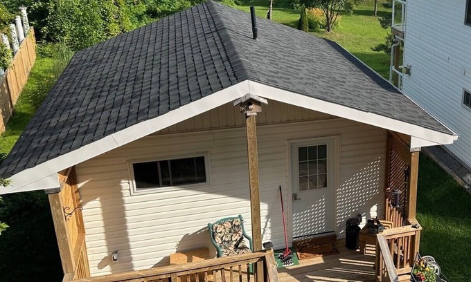 Waubaushene Cabin | Cozy Cabin peace & rest on Georgian Bay Tay Trail. Escape the busy city.