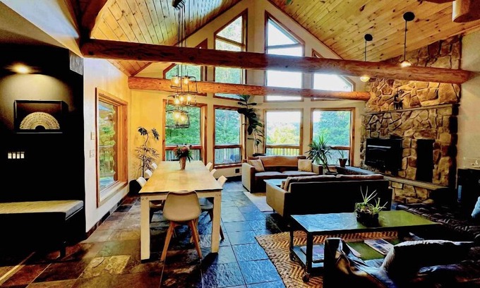 Holmes Cabin | Cozy Cabin Retreat - Close to lakes, hiking trails. Pet-Friendly, w hot tub