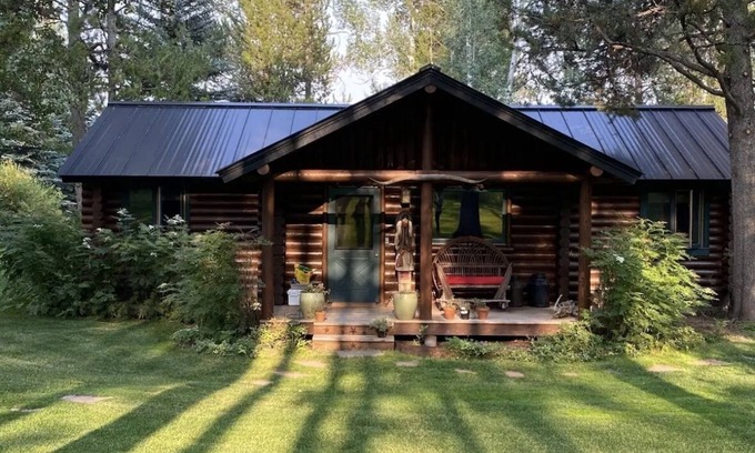 Wilson Cabin | Cozy Cabin Retreat close to Jackson Hole Mountain Resort