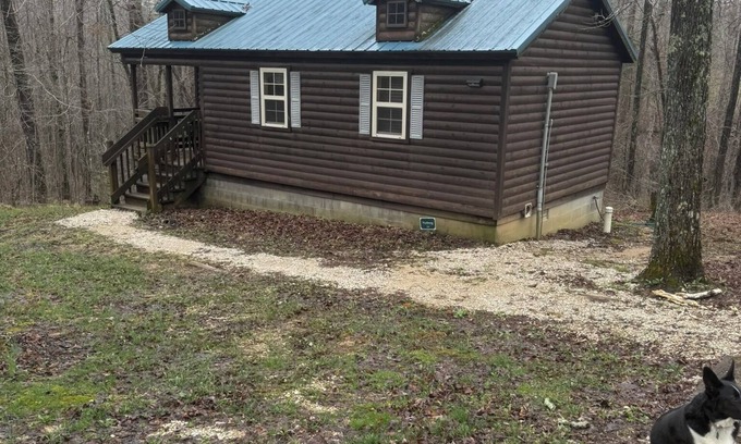 Mammoth Cave Cabin | Cozy Cabin Retreat w/Hot Tub & Disc Golf — Minutes from Mammoth Cave