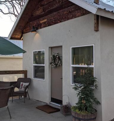 Dunlap Ski Chalet | Cozy Cabin