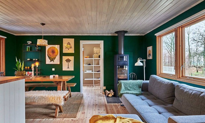Ljungbyhed Cabin | Cozy cabin w/ fireplace 3 mins from Söderåsen Park