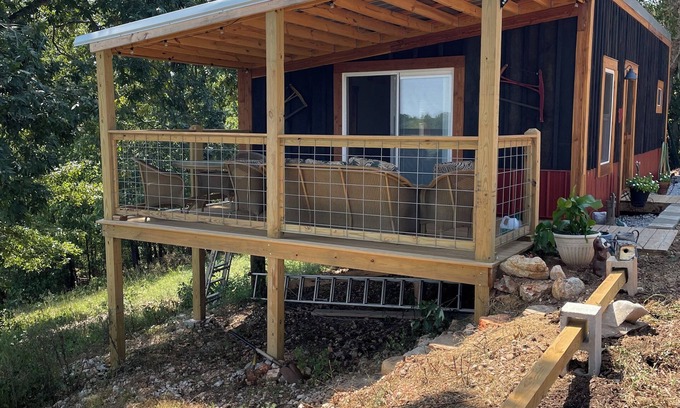Bruno Cabin | Cozy cabin with 1 bedroom and WiFi, AC in enjoyable Everton AR 90 Acres