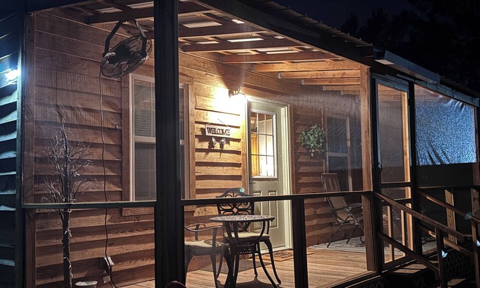 Clarendon Cabin | Cozy Cabin With Screened in Porch and Pond View
