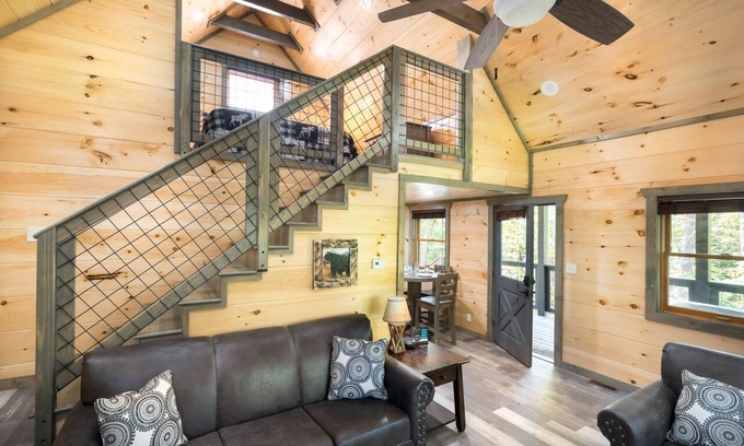 Pittman Center Cabin | Cozy cabin with views, hot tub, fireplace & serenity.