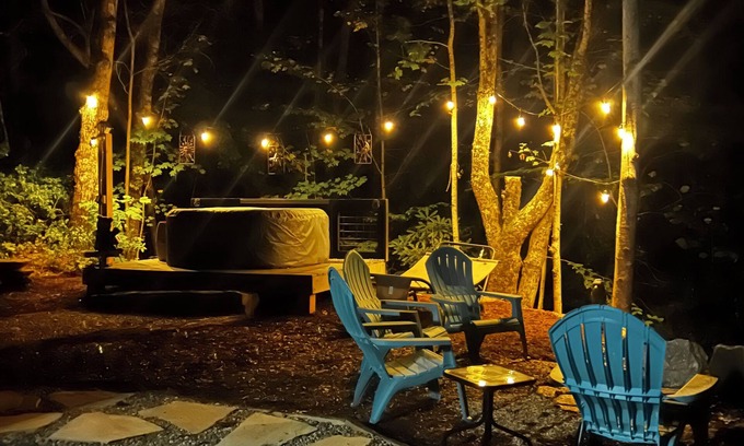 Whittier RV Rental | Cozy Camper in Charming Whittier with Heat & AC
