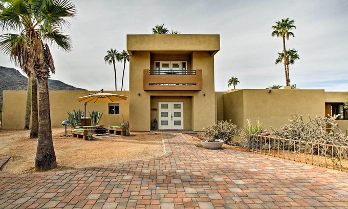 Carefree House | Cozy Casita w/Mtn View + Pool & Hot Tub Access