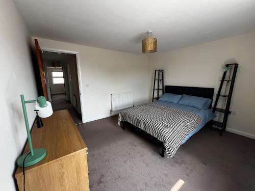 Benfleet House | Cozy Castle Lane