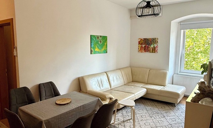 Postojna Apartment | Cozy Central Apartment with Parking & AC near Postojna cave.