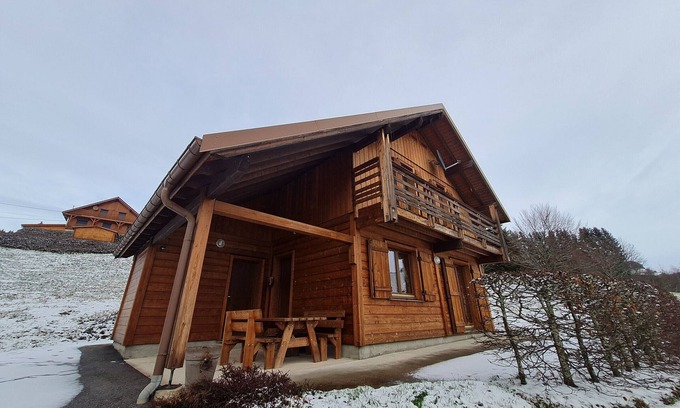 Le Grand Valtin Cottage | Cozy Chalet with Ski Access, Near Gérardmer & La Bresse – Balcony, Terrace, Family Friendly