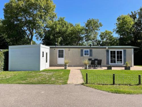 Goedereede House | Cozy chalet near beach, dune and forest