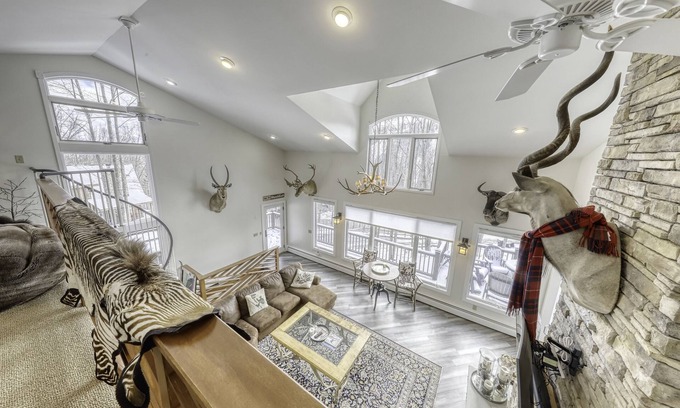 Ellicottville Ski Chalet | Cozy chalet with stunning views. Steps to slopes, ropes, golf and hiking trails