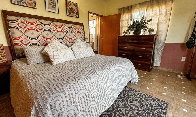 Cuernavaca Apartment | COZY-CHARMING-WELL LOCATED