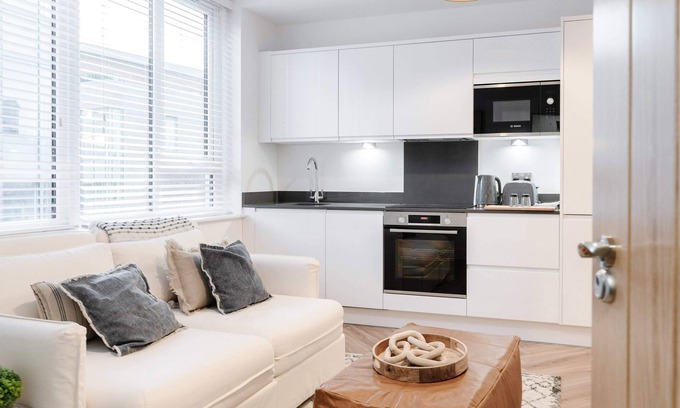 Chester Apartment | Cozy Chester Apartment in City Centre