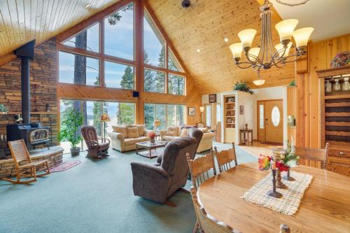 Lake Almanor West House | Cozy Chester Home with Patio and Lake Access!