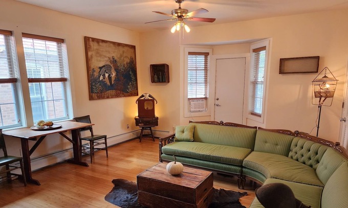 Mountain Dale Apartment | Cozy Chic Apt Nestled in the heart of Mountaindale