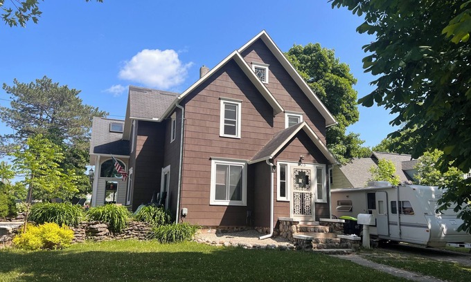 Cheboygan House | Cozy Chic of Cheboygan Private Upper Level Suite